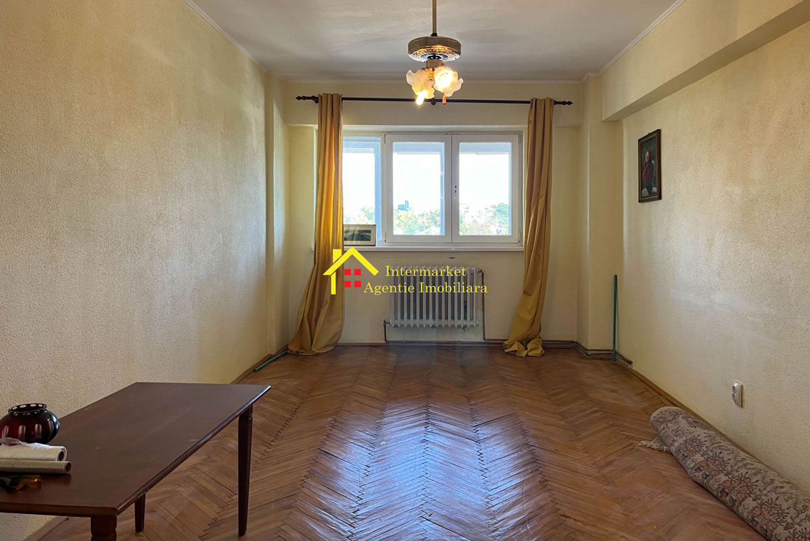 De vanzare apartament cu 4 camere ultracentral