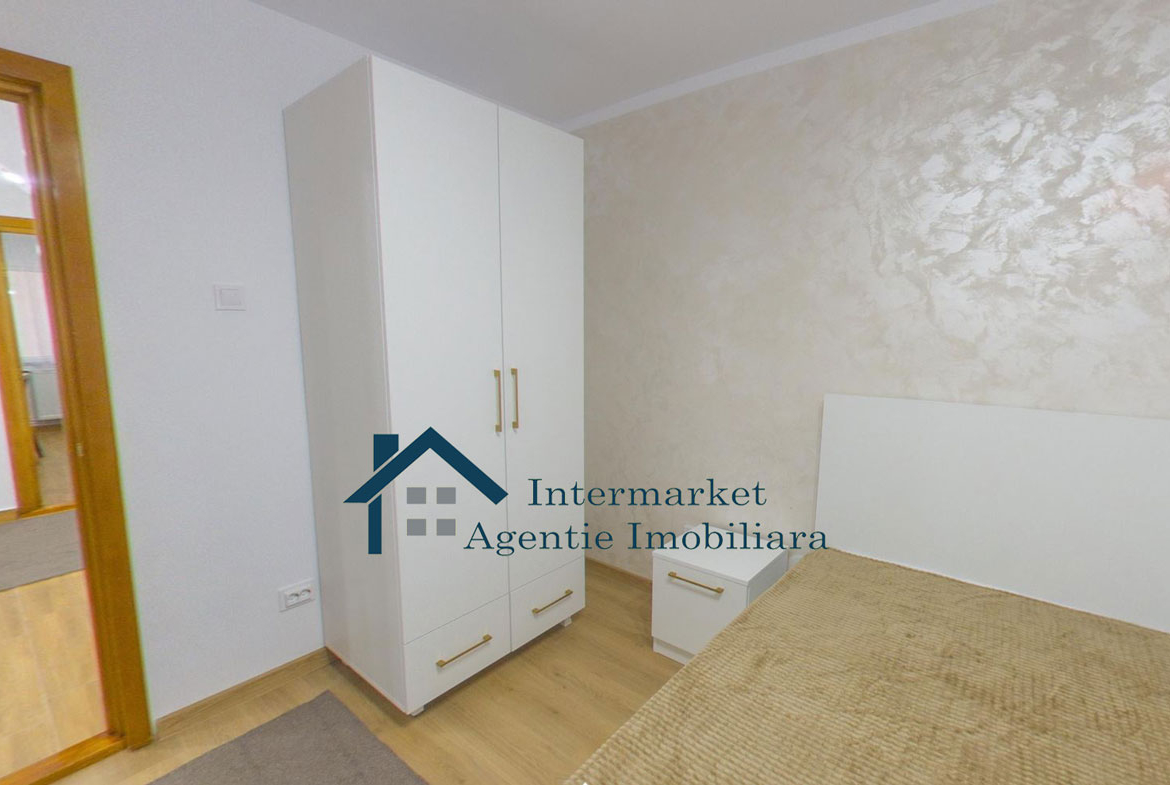 De vanzare apartament 3 camere