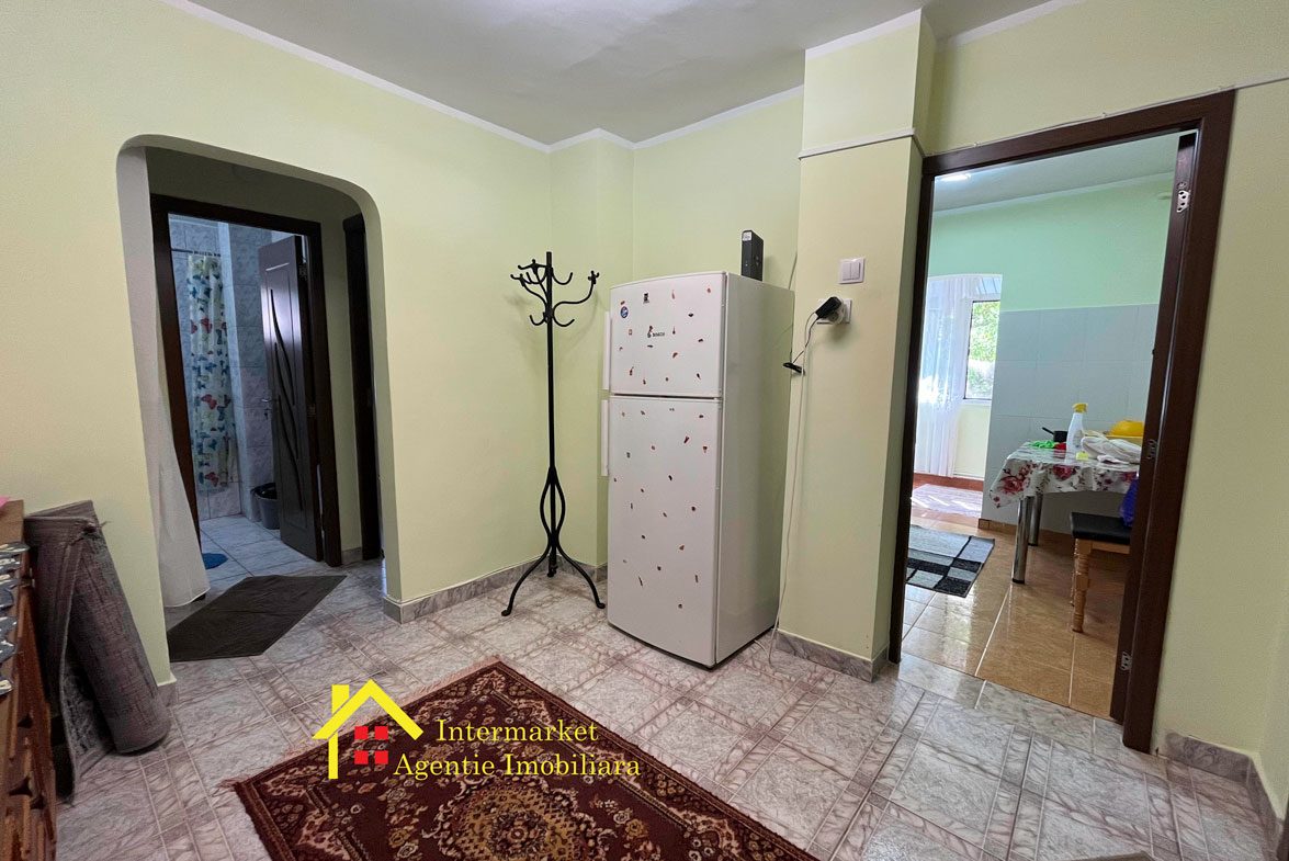 De inchiriat apartament 2 camere