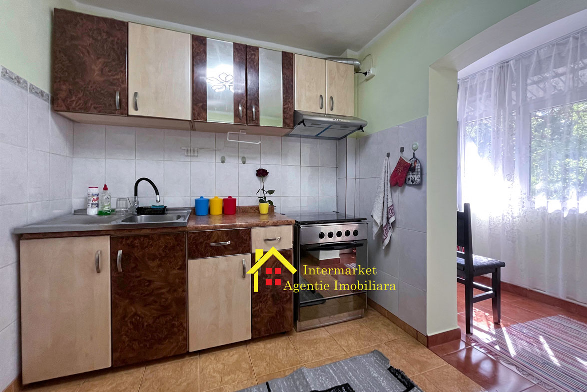 De inchiriat apartament 2 camere