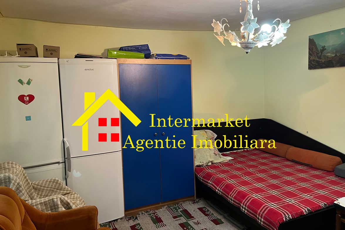 De vânzare – Casa cu curte zona Calea Nationala