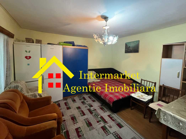 De vânzare – Casa cu curte zona Calea Nationala