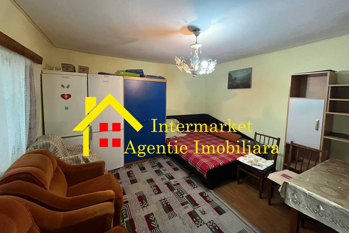 De vânzare – Casa cu curte zona Calea Nationala