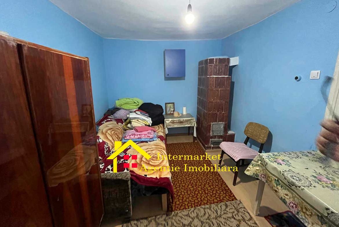 De vânzare – Casa cu curte zona Calea Nationala