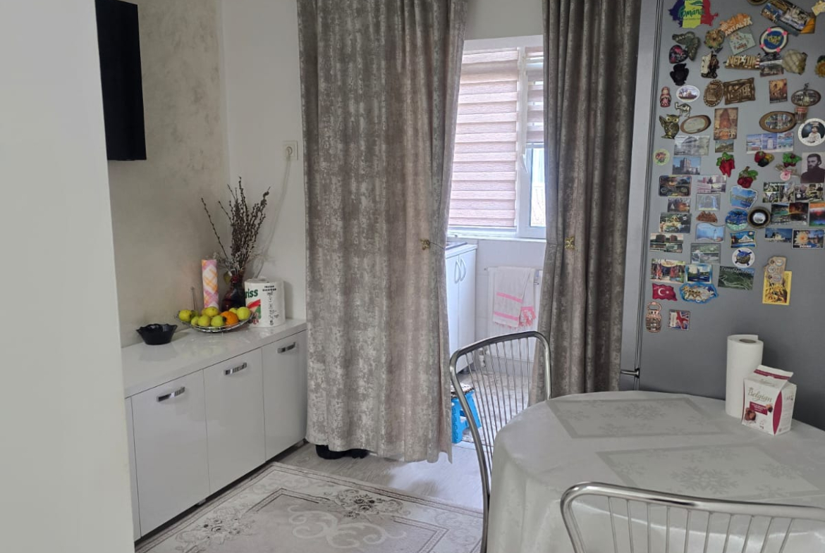 De vanzare apartament 2 camere Central